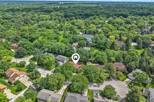 2425 Tanglewood Dr, Lisle, IL 60532 - Photo 37