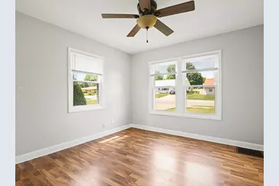 3447 Broadway, Rockford, IL 61108 - Photo 11