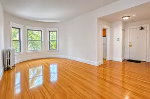 668 W Sheridan Rd, Chicago, IL 60613 - Photo 3