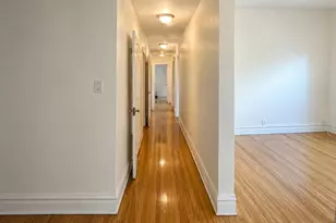 668 W Sheridan Rd, Chicago, IL 60613 - Photo 9