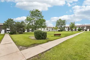 8924 Kenneth Dr, Des Plaines, IL 60016 - Photo 33