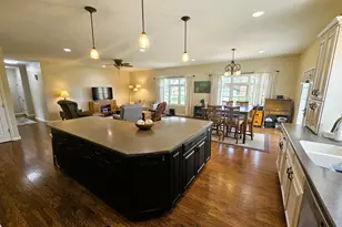 112 Pheasant Run, Chicago, IL 62898 - Photo 21