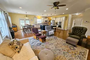 112 Pheasant Run, Chicago, IL 62898 - Photo 13
