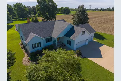 112 Pheasant Run, Chicago, IL 62898 - Photo 1
