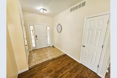 112 Pheasant Run, Chicago, IL 62898 - Photo 11