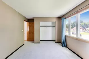 524 Redwing Dr, Round Lake Beach, IL 60073 - Photo 13