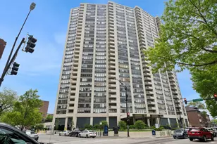 3930 N Pine Grove Ave, Chicago, IL 60613 - Photo 1