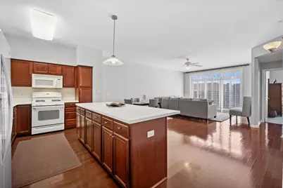 5055 Madison Street #601, Skokie, IL 60077 - Photo 3