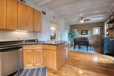 1049 W Ainslie Street #2, Chicago, IL 60640 - Photo 13