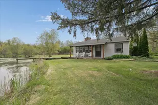 26701 W Karen Dr, Wauconda, IL 60084 - Photo 1