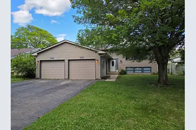 1238-1240 Thomas Drive, Woodstock, IL 60098 - Photo 1