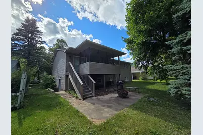 1238-1240 Thomas Drive, Woodstock, IL 60098 - Photo 3