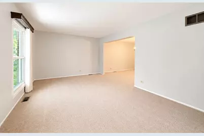 209 Briarheath Lane, Naperville, IL 60565 - Photo 3