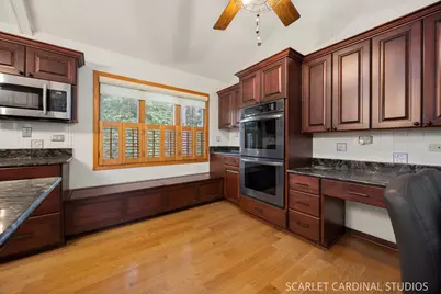 209 Glenwood Avenue, Willow Springs, IL 60480 - Photo 11