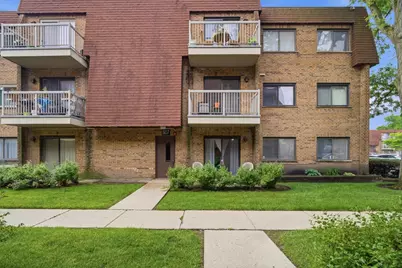 607 W Central Road #1A, Mount Prospect, IL 60056 - Photo 1