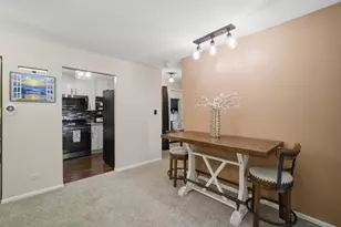 607 W Central Rd, Mount Prospect, IL 60056 - Photo 3