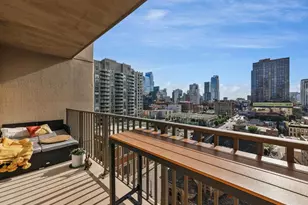 635 N Dearborn St, Chicago, IL 60654 - Photo 25