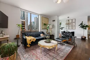 635 N Dearborn St, Chicago, IL 60654 - Photo 7