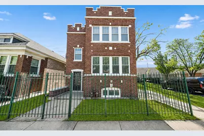 5759 S Campbell Avenue, Chicago, IL 60629 - Photo 1