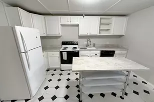 652 S Main St, Naperville, IL 60540 - Photo 5