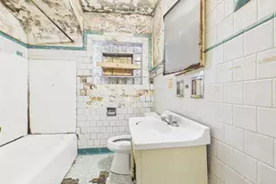 5208 S Long Ave, Chicago, IL 60638 - Photo 7
