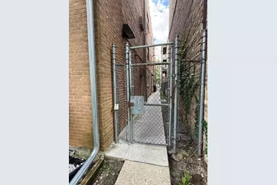 1517 W Lunt Avenue #2A, Chicago, IL 60626 - Photo 29