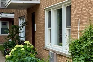 1517 W Lunt Ave, Chicago, IL 60626 - Photo 1