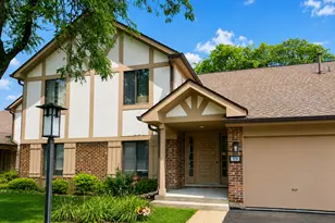 908 Knottingham Dr, Schaumburg, IL 60193 - Photo 1