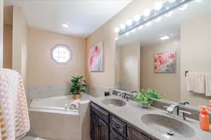 1914 Berkshire Gardens Cc Ln, Normal, IL 61761 - Photo 11
