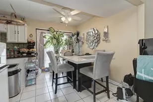 440 Wright Ct, Bolingbrook, IL 60440 - Photo 3