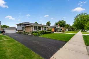 7625 173rd St, Tinley Park, IL 60477 - Photo 1