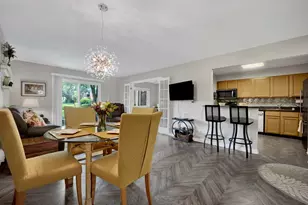 710 E Algonquin Rd, Arlington Heights, IL 60005 - Photo 3
