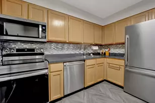 710 E Algonquin Rd, Arlington Heights, IL 60005 - Photo 5