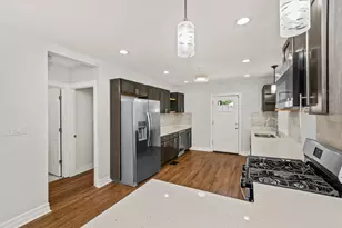 1732 E 83rd Pl, Chicago, IL 60617 - Photo 7