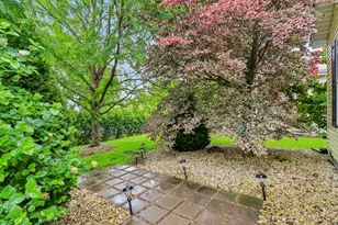 227 Rodeo Dr, Grayslake, IL 60030 - Photo 3