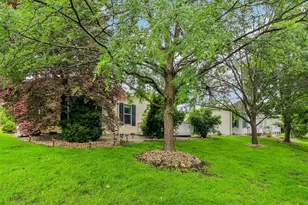 227 Rodeo Dr, Grayslake, IL 60030 - Photo 27