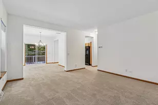 227 Rodeo Dr, Grayslake, IL 60030 - Photo 5