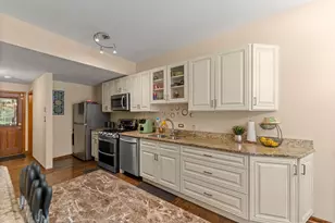 6930 Lexington Ct, Tinley Park, IL 60477 - Photo 9