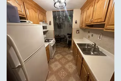 5B Kingery Quarter #206, Willowbrook, IL 60527 - Photo 3