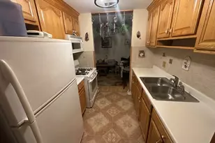 5B Kingery Quarter, Willowbrook, IL 60527 - Photo 3
