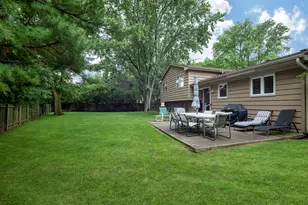 133 Burr Oak Ct, Deerfield, IL 60015 - Photo 13