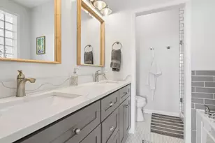 2117 W Rice St, Chicago, IL 60622 - Photo 11