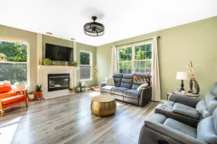 9207 Waterfall Glen Blvd, Darien, IL 60561 - Photo 3