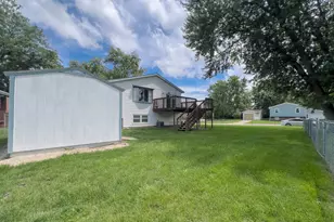 1402 N Hershey Rd, Bloomington, IL 61704 - Photo 37