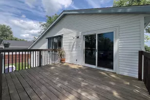 1402 N Hershey Rd, Bloomington, IL 61704 - Photo 33