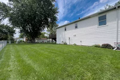 1402 N Hershey Road, Bloomington, IL 61704 - Photo 41