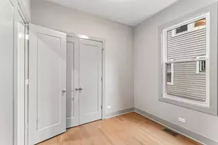 819 Mapleton Ave, Oak Park, IL 60302 - Photo 17