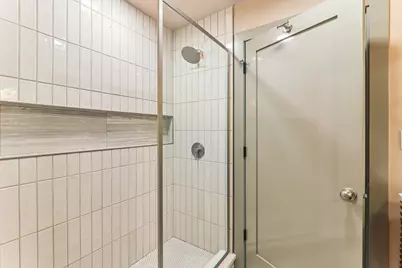 819 Mapleton Avenue, Oak Park, IL 60302 - Photo 27