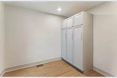 819 Mapleton Avenue, Oak Park, IL 60302 - Photo 21
