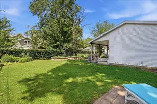 405 Kreitzer Ave, Bloomington, IL 61701 - Photo 31